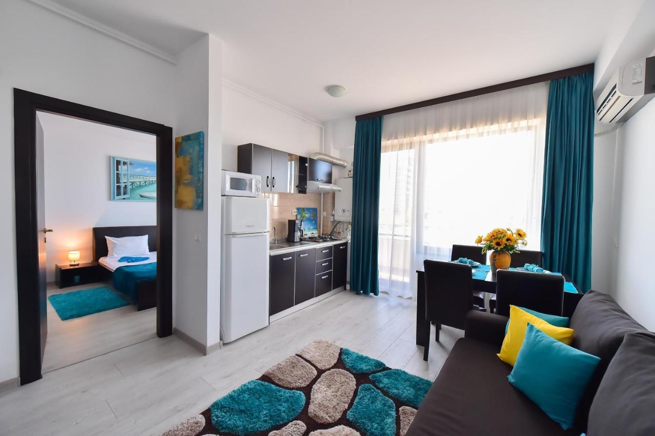Apartment Summerland Mamaia Exterior photo