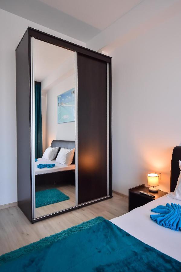 Apartment Summerland Mamaia Exterior photo